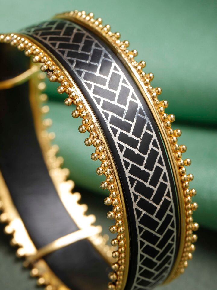 Detail shot of Bidri silver bangle
