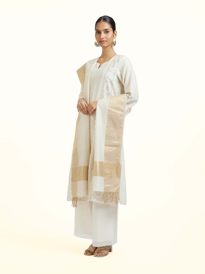 Side view of the Blue Patan Patola Saree