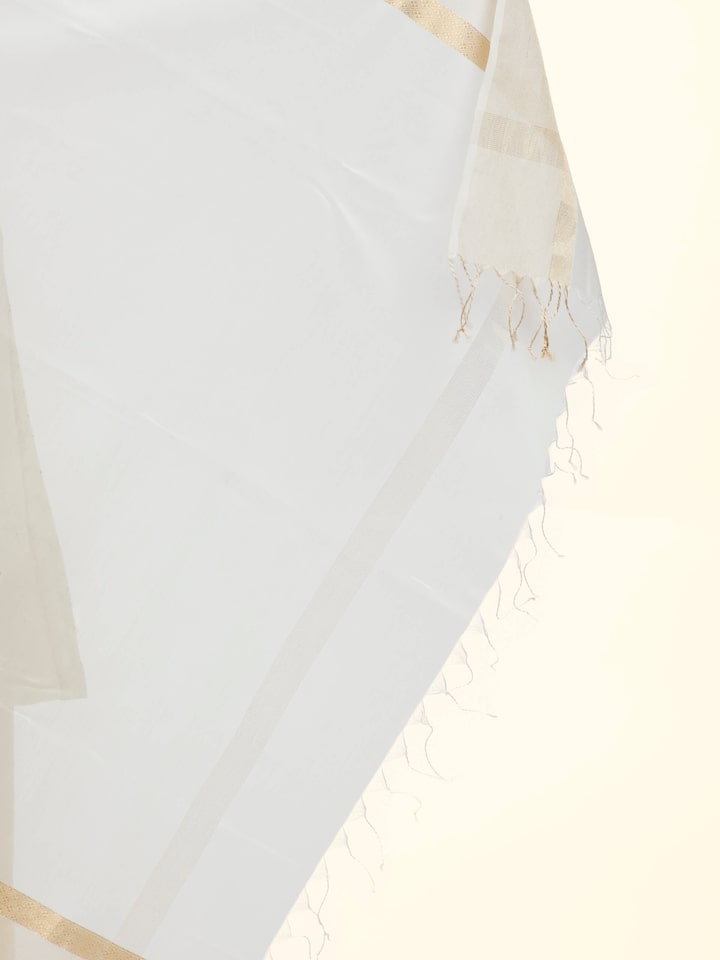 Draped detail view of the Off-white Cotton Silk Maheshwari Zari Border Dupatta