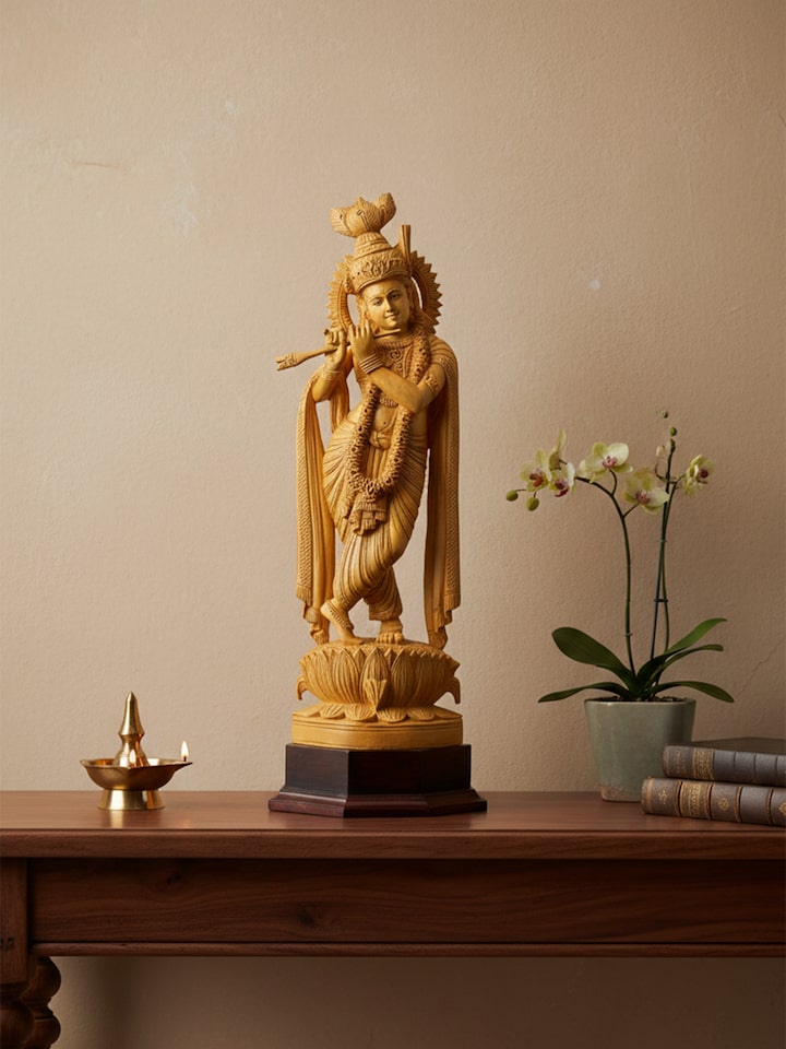 Left-side view of the Wood Carved Padmaleela Gopala Idol