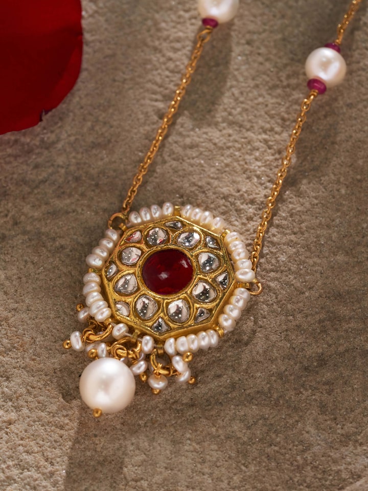 Thappa 22 Karat Gold Pendant & Chain