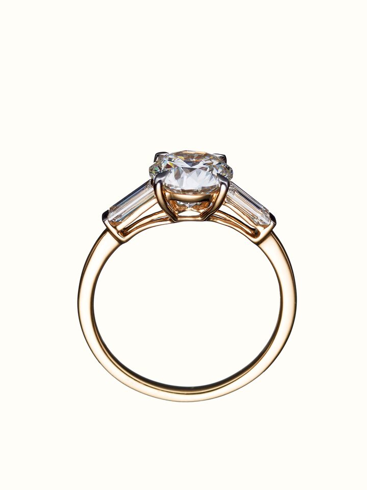 back view of open setting 14 karat gold ring