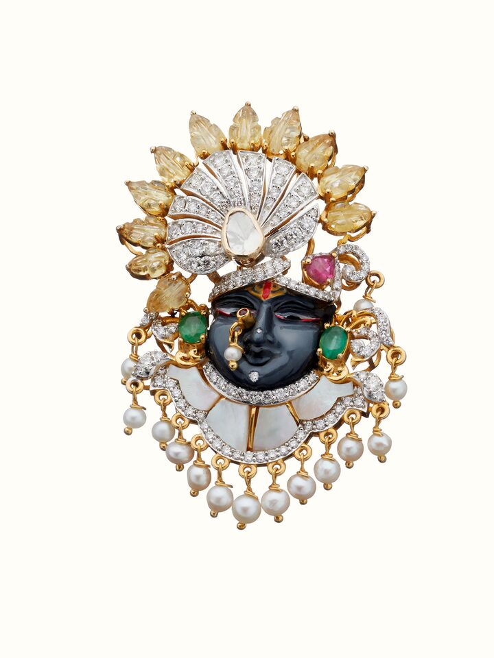 Front view of Open Setting 14 Karat Gold Brooch showing the complete piece and design