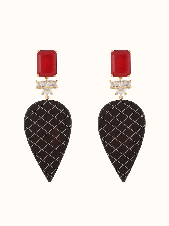 front view of tarkashi silver drop earrings with intricate wire inlay work