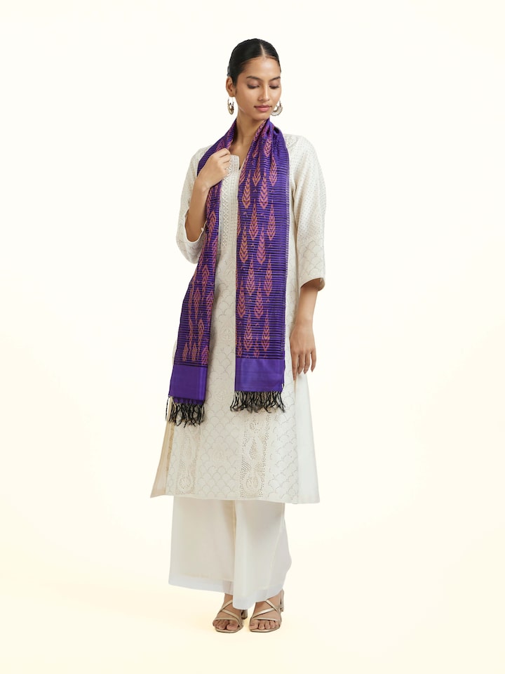 Side view of the Blue Silk Pochampally Warp Ikat Stole
