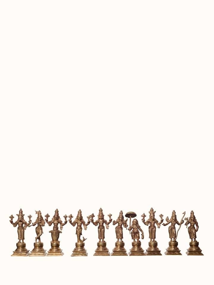 Front view of the Bronze Cast Dasavatar Idol