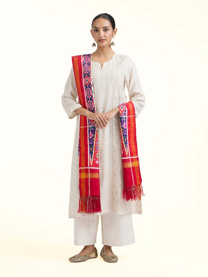 front view of patan patola handloom silk dupatta with traditional design