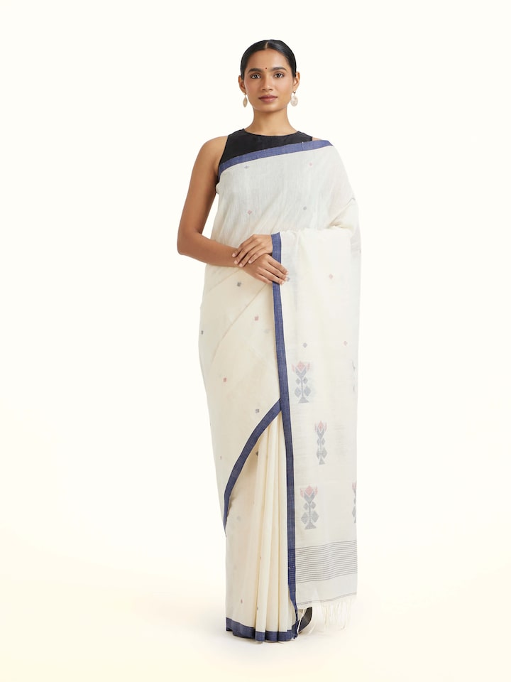 Front view of the Blue Cotton Bengal Saree