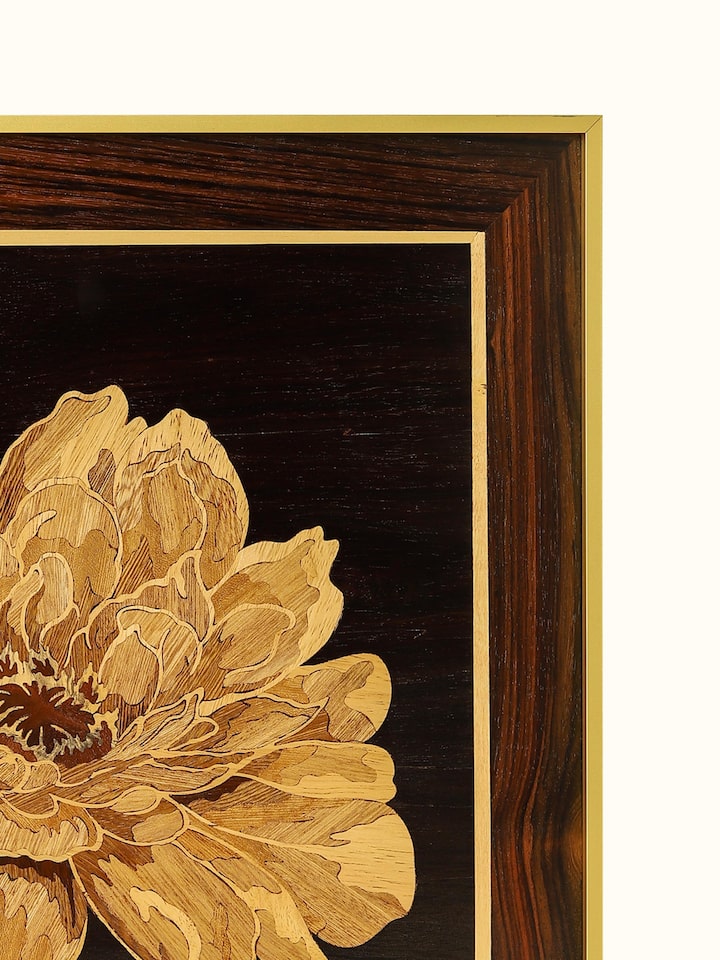 Close-up detail of the Flower Mysore Rosewood Inlay
