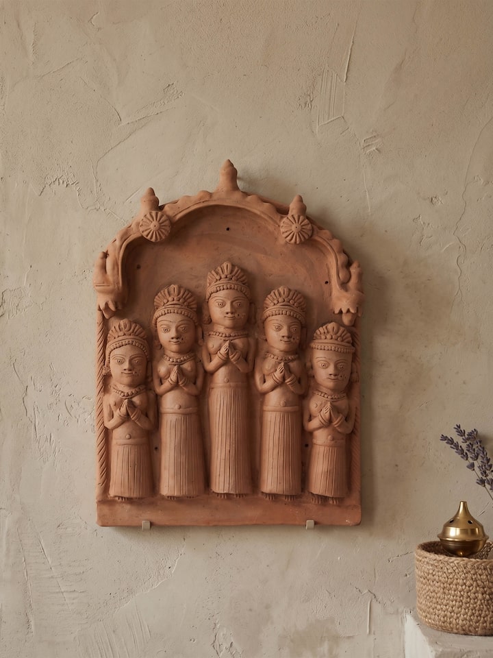 Left-side view of the Terracotta Clay Five Lords Sculpture
