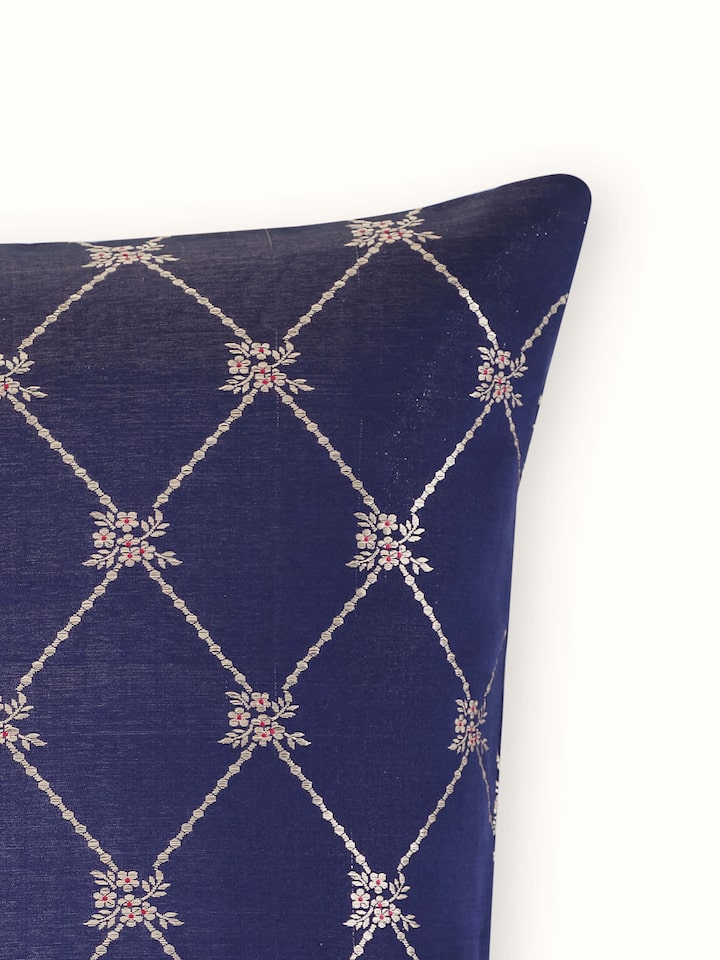 Close-up of the cushion back and zip enclosure, emphasizing premium craftsmanship.