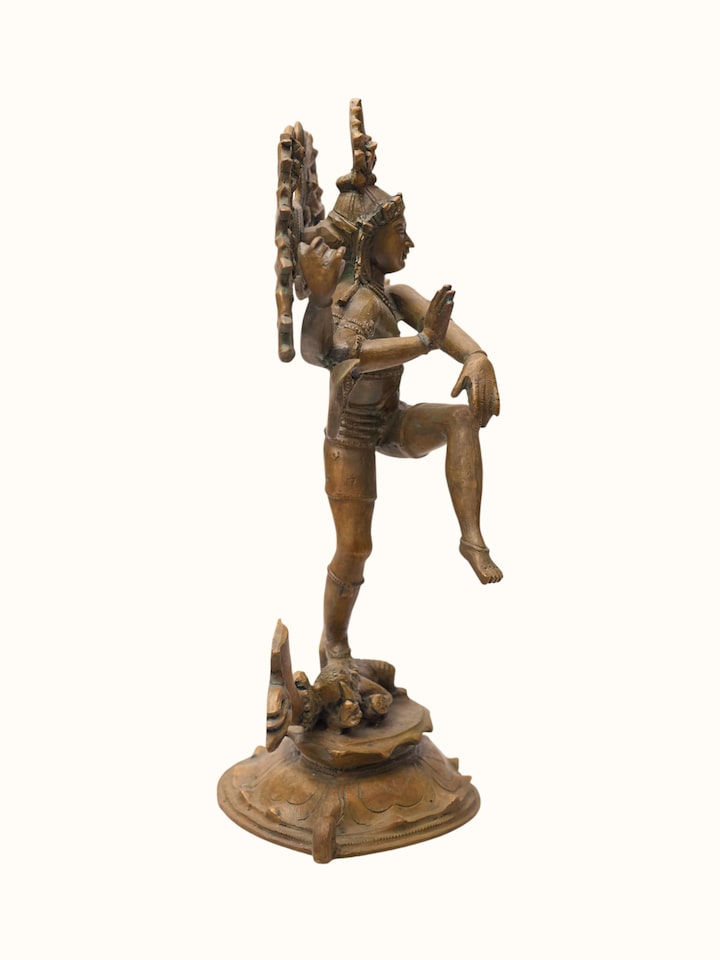 Front detail view of the Bronze Cast Thiruvalakadu Nataraja Idol