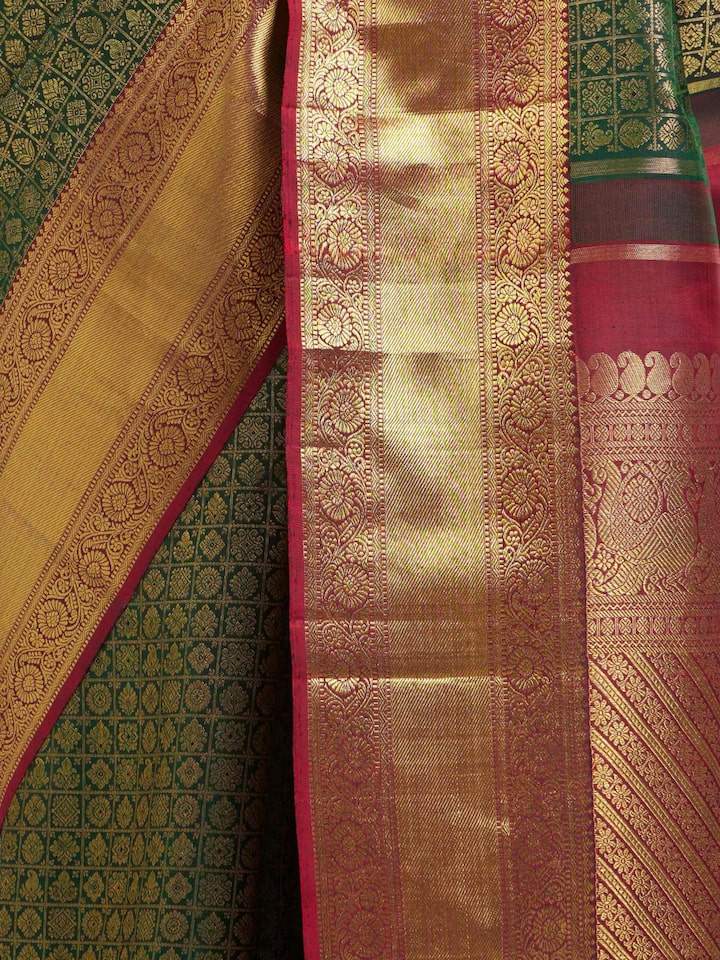 Detail view of Green Kancheepuram Silk Zari Saree highlighting the intricate weave pattern