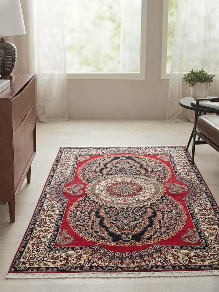 Traditional Persian red Ishfahan Kashmir silk hand-knotted carpet with intricate medallion design – Swadesh