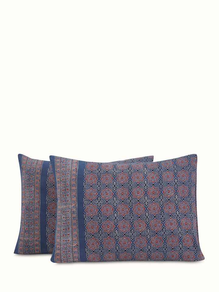 Perspective view of Karya khakhi textured cotton bath mat displaying the overall texture and khakhi color.