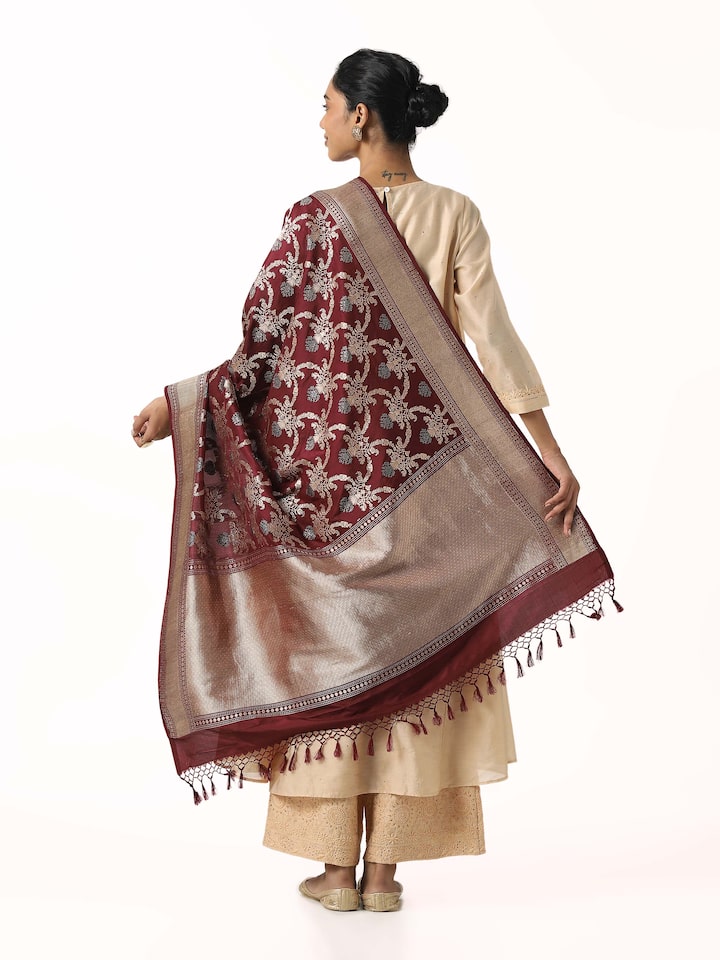 Back view of wine Banarasi silk kadwa jangla handwoven dupatta displaying full design