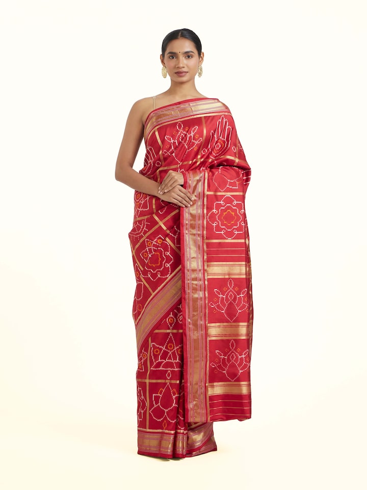Front view of Red Pochampally Single Ikat Saree showcasing its traditional craftsmanship and design