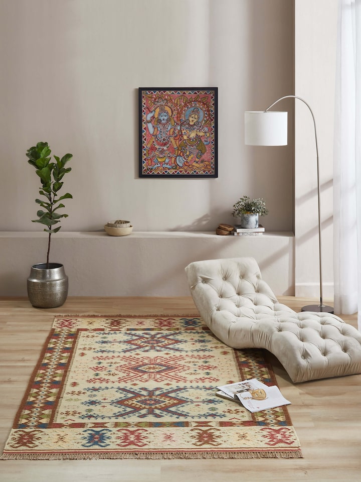 Close-up of Traditional kilim beige salawas wool & cotton panja dhurrie, highlighting the detailed weaving and texture.