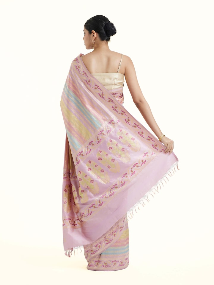 Back view of silk rangkat Banarasi saree displaying elaborate pallu design