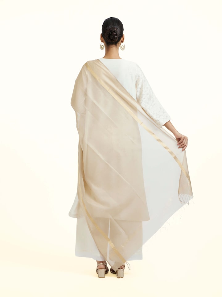 Back view of the Beige Cotton Silk Maheshwari Zari Border Dupatta