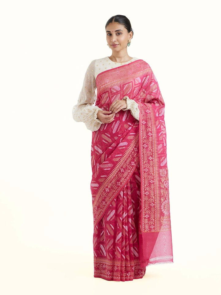 Front view of the Pink Cotton Awadh Jamdani Saree