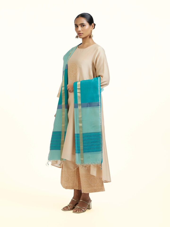 Side view of the Blue Cotton Silk Maheshwari Zari Border Dupatta