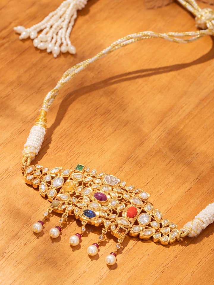 Side view of Navratna silver choker necklace