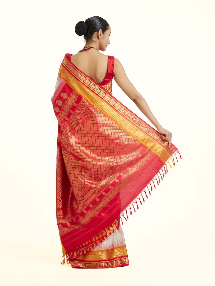 Back view of Cream Gadwal Silk Zari Saree emphasizing the overall design and fine details