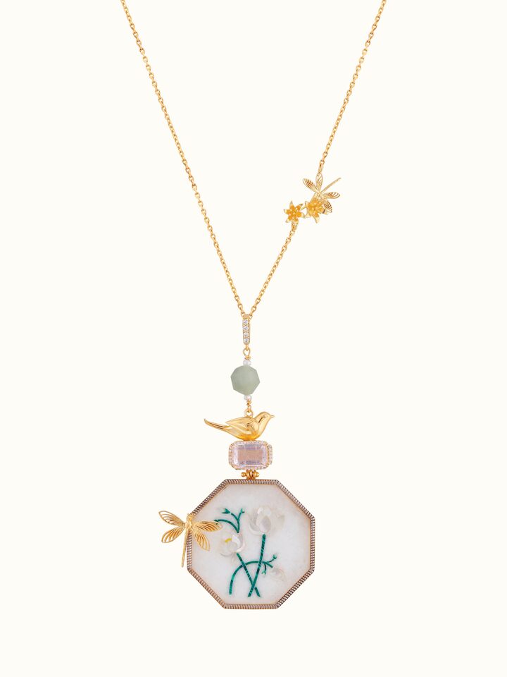 Front view of Parchinkari Silver Pendant & Chain showing the complete piece and design