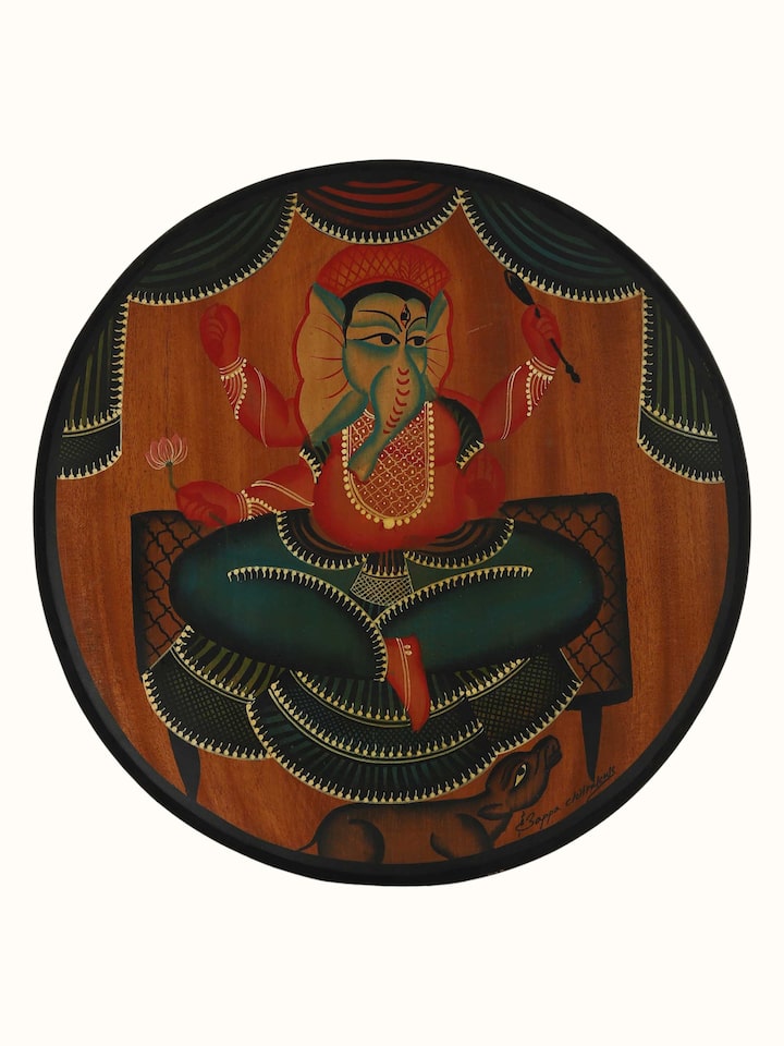 Front view of Ganesha Round Display Plate