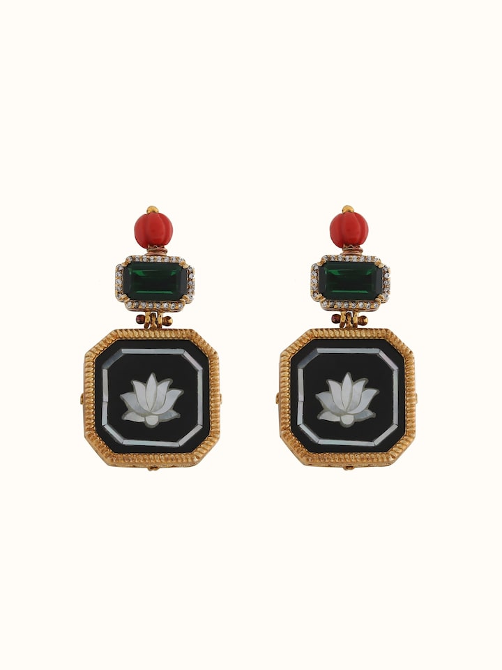 Front view of the Parchinkari Silver Drop Earrings
