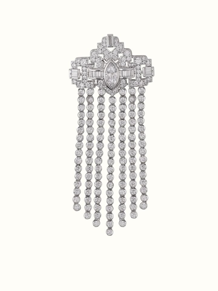 Front view of Silver Smithing Brooch Pin showing the complete piece and design