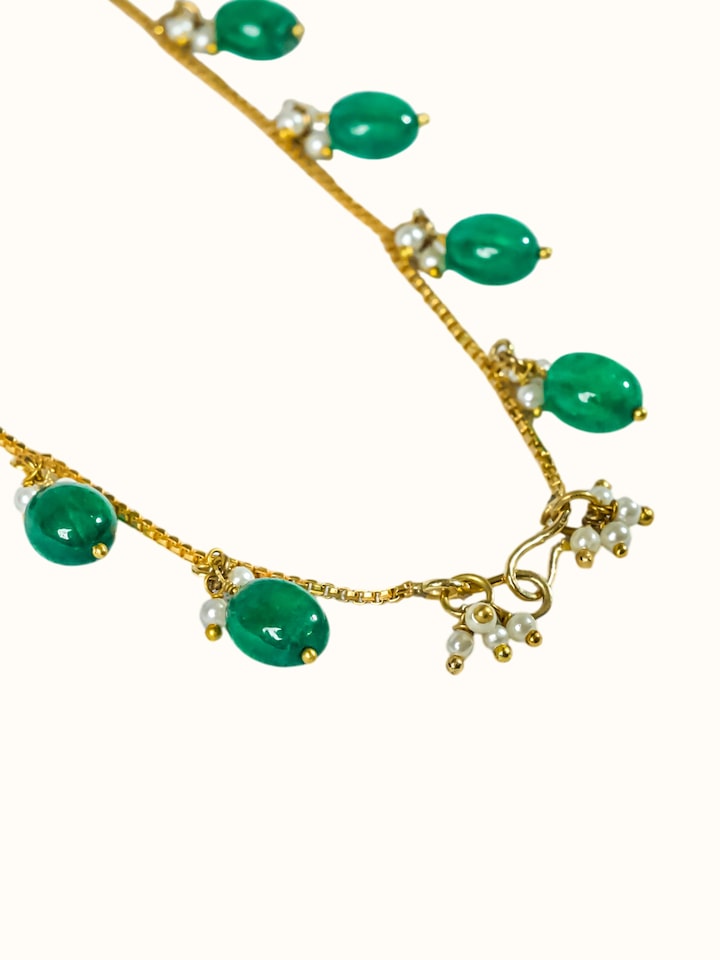 Golf Smithing Pearl Emerald 18 Karat Gold Chain