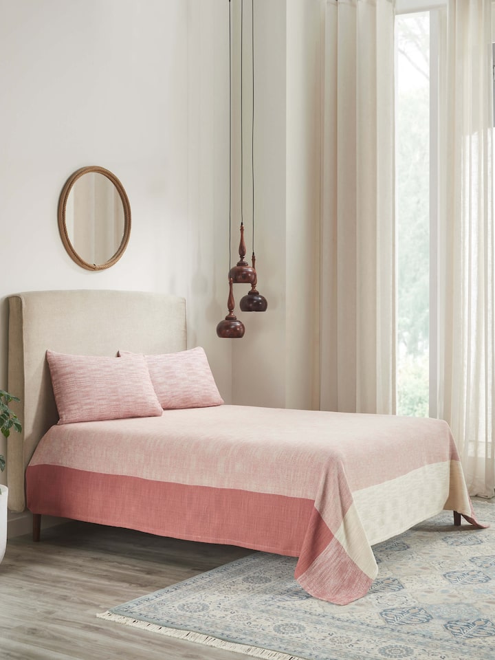 Nabha Pink Sandstone Diamond Weave King-size Bedspread Set