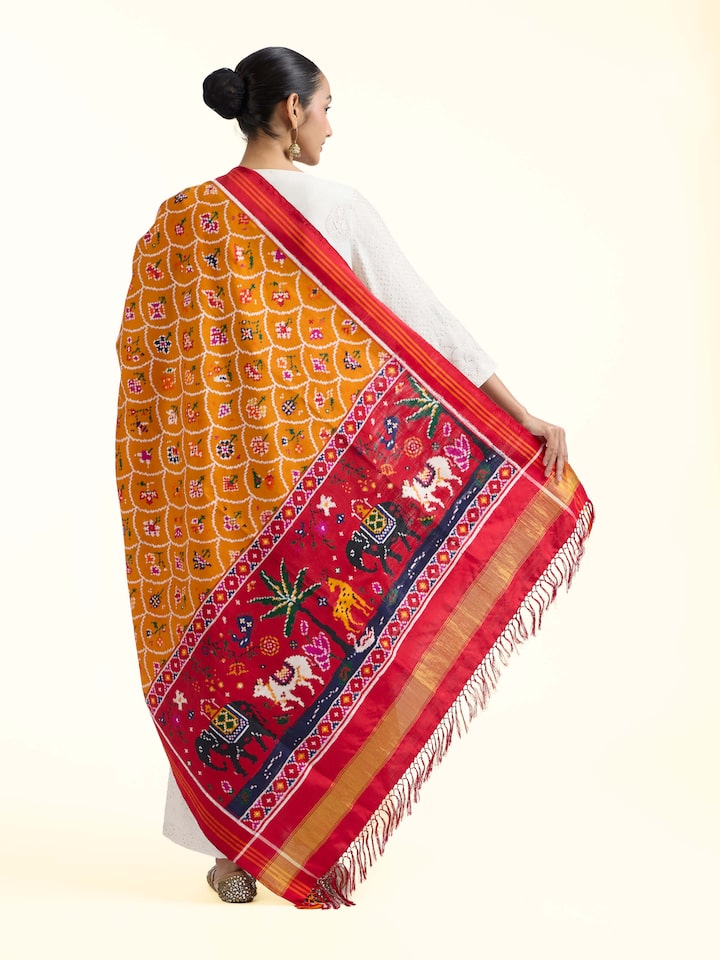 Back view of Patan Patola Handloom Silk Dupatta emphasizing the overall design and fine details
