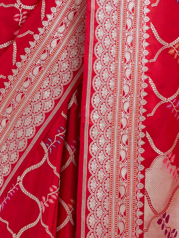 Detailed view of Pink Banarasi Kadhwa Silk Saree focusing on the fine craftsmanship and texture
