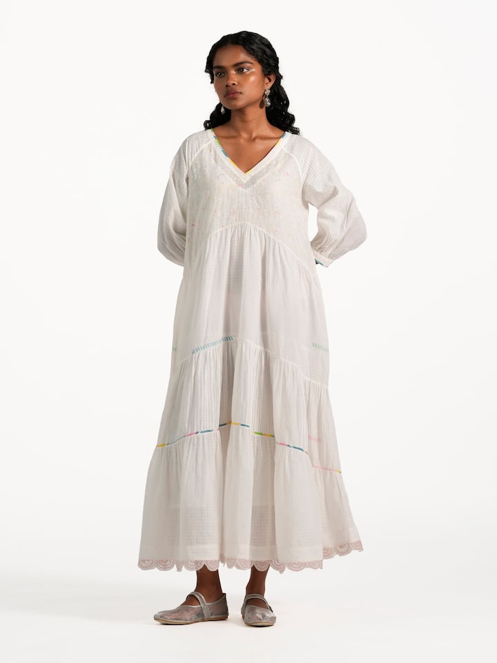 Front view of the Off-white Cotton Silk Handloom Dress
