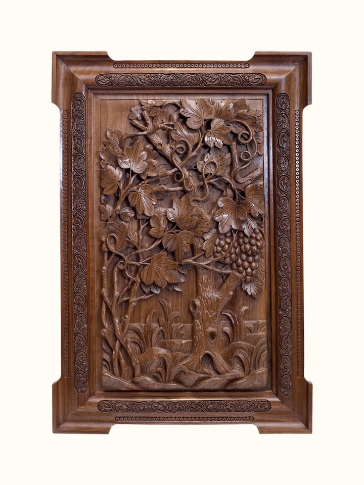 Front view of the Angoor e Chinar Walnut Wood Wall Hanging