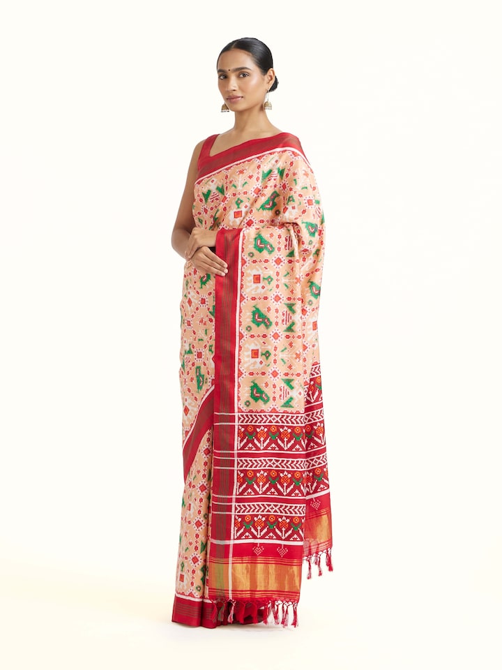 Side view of the Pink Patan Patola Saree