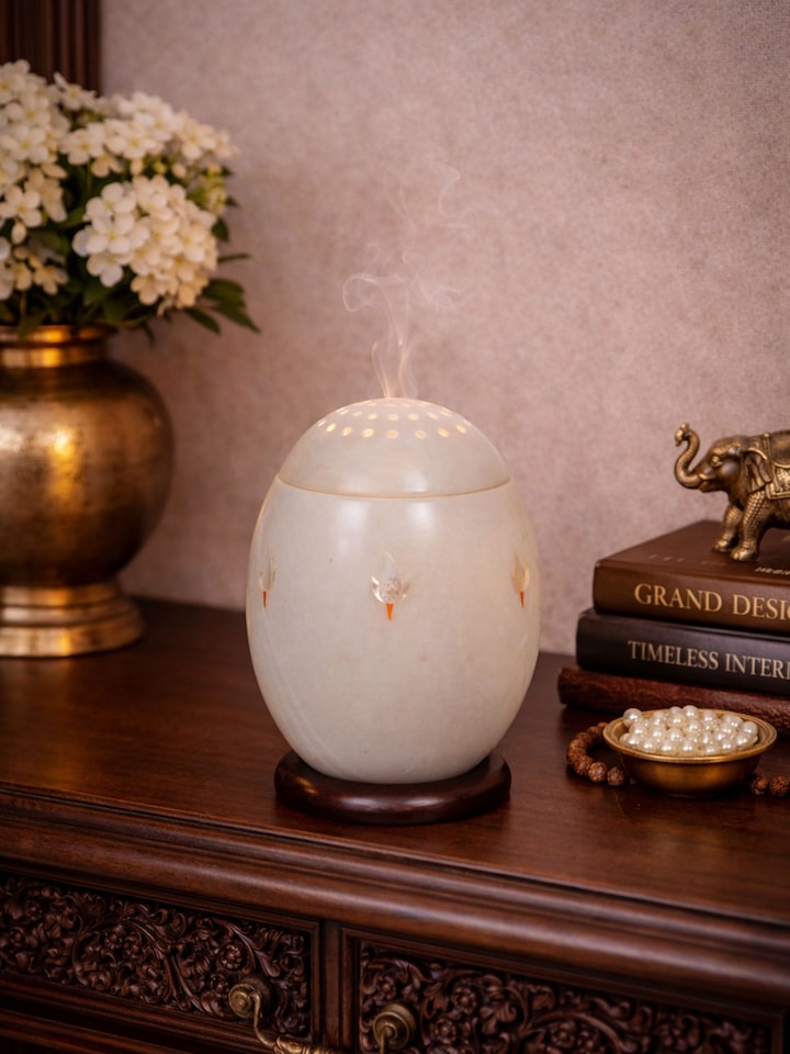 lifestyle view of pacchikari marble dhuna