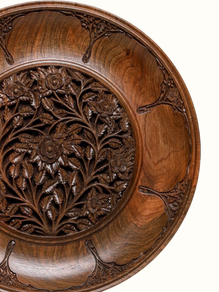Close-up detail of the Phooldar Walnut Wood Display Plate