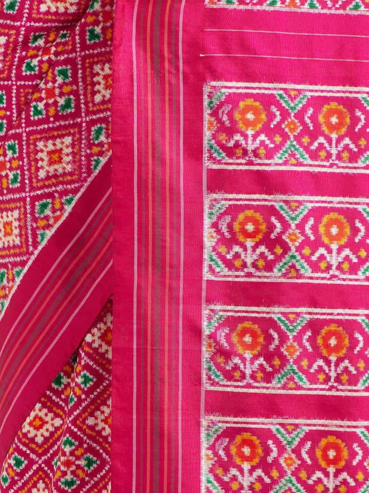 Back view of the Pink Mulberry Silk Pochampally Double Ikat Handloom Saree