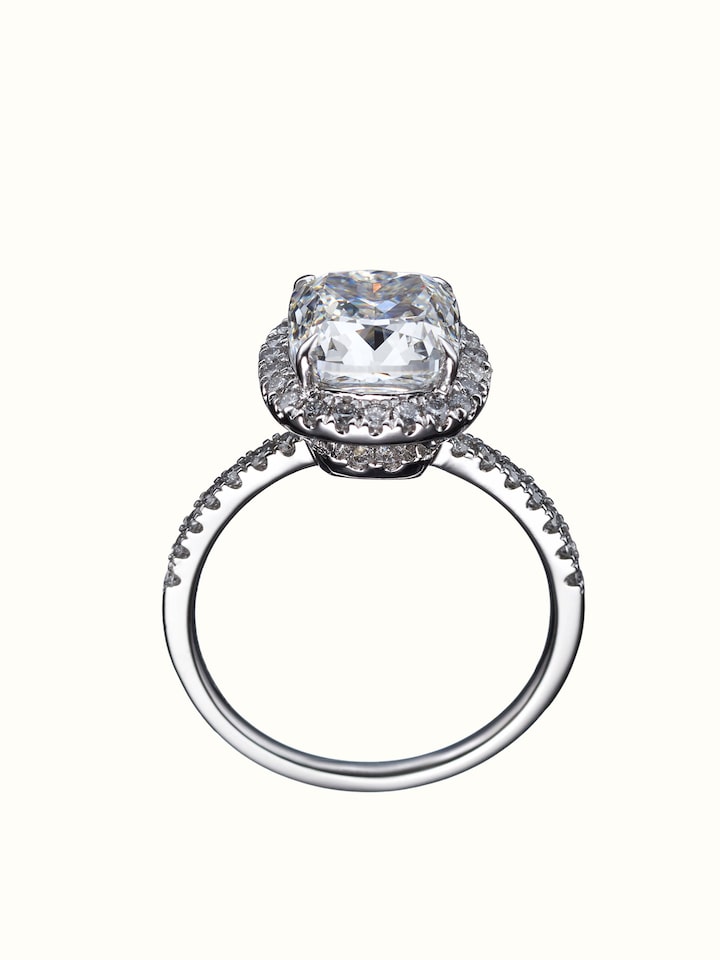 back view of open setting 14 karat gold ring