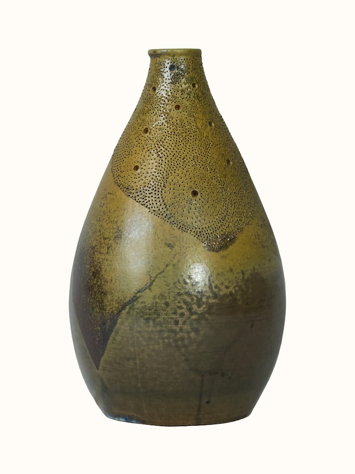 Front view of the Terracotta Clay Table Vase