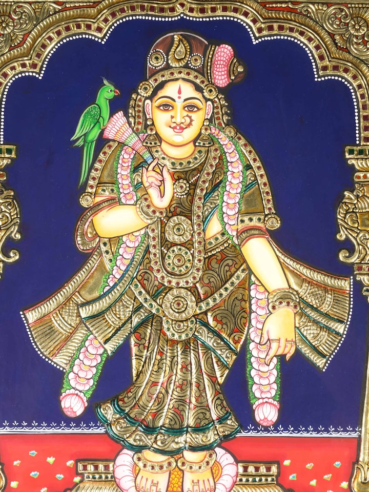 Side view of the Tanjore Andal Thanjavur Painting