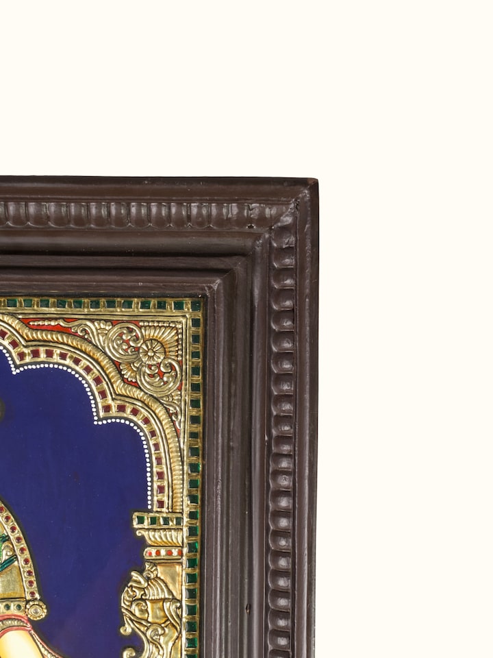 Angled view of the Tanjore Andal Thanjavur Painting