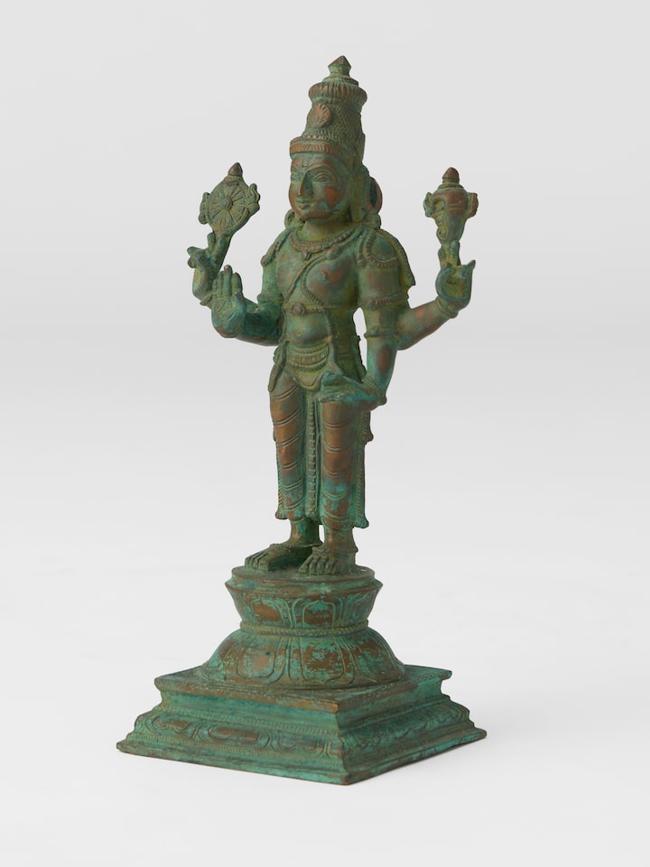 Angled view of the Bronze Cast Vishnu Idol