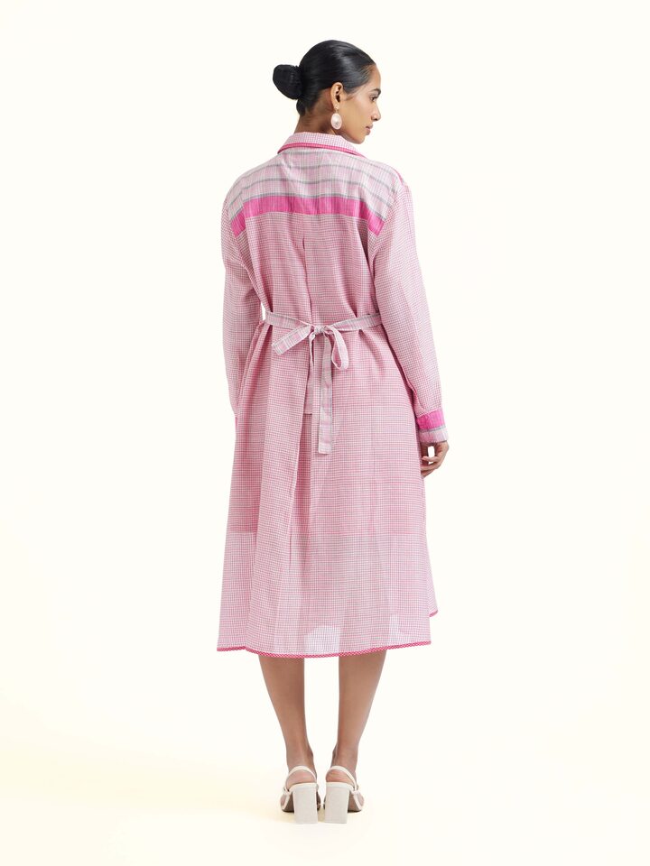 Back view of Off white Bengal Handloom Dress emphasizing the overall design and fine details