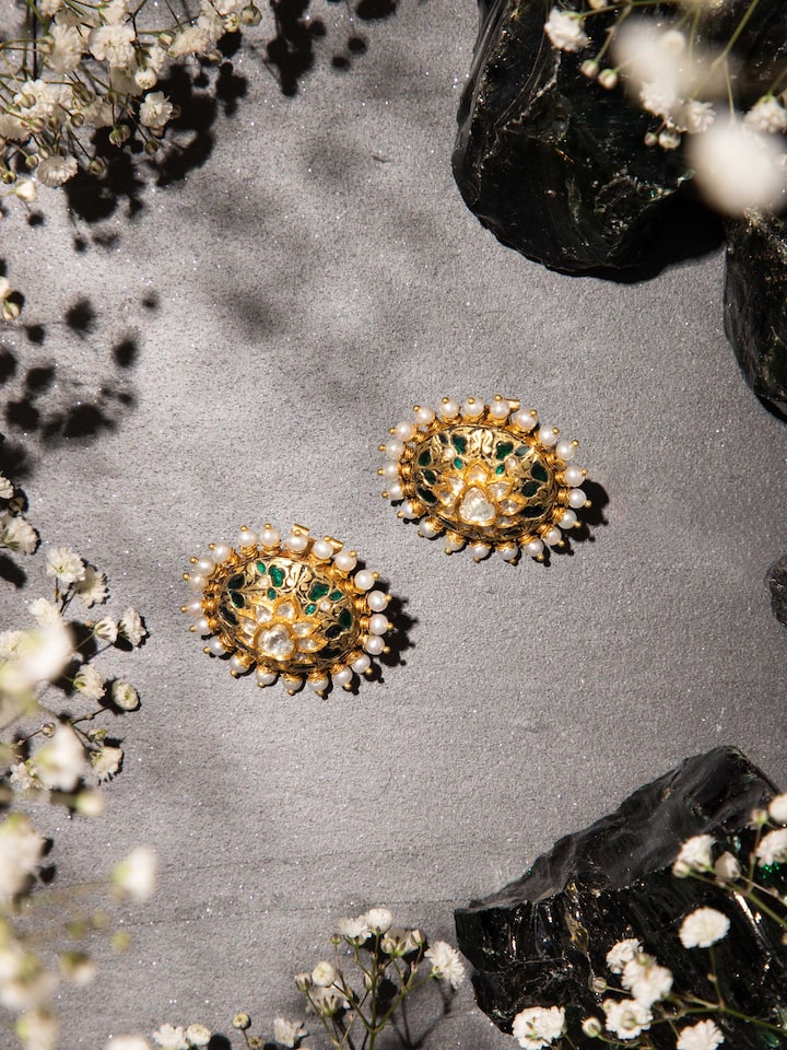 Partash 18 Karat Gold Studs