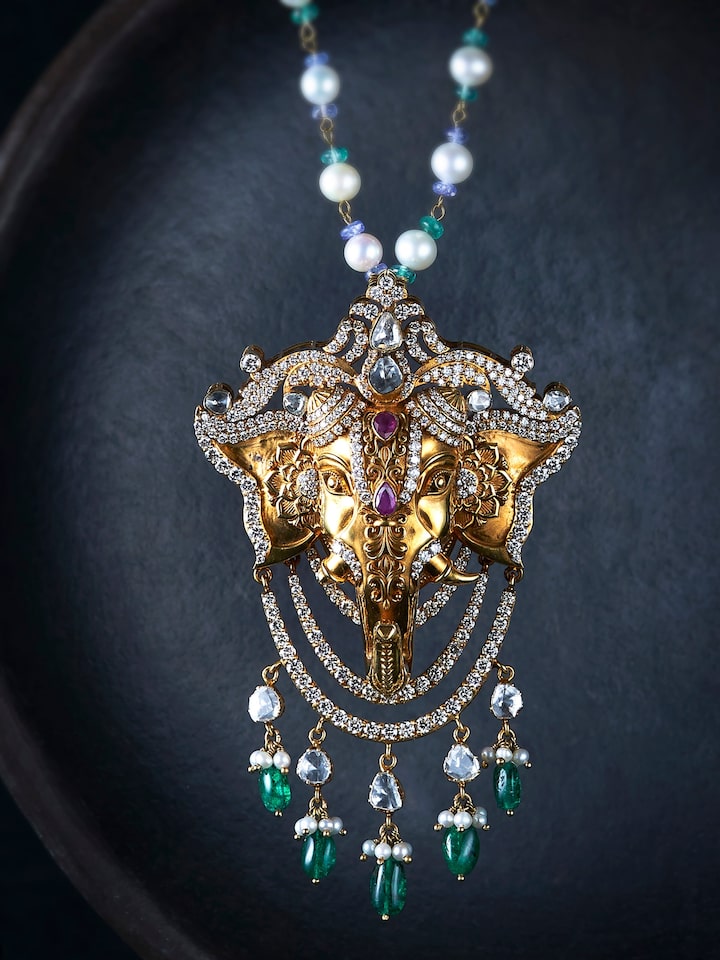 Lifestyle view of the Open Setting 18 Karat Gold Brooch